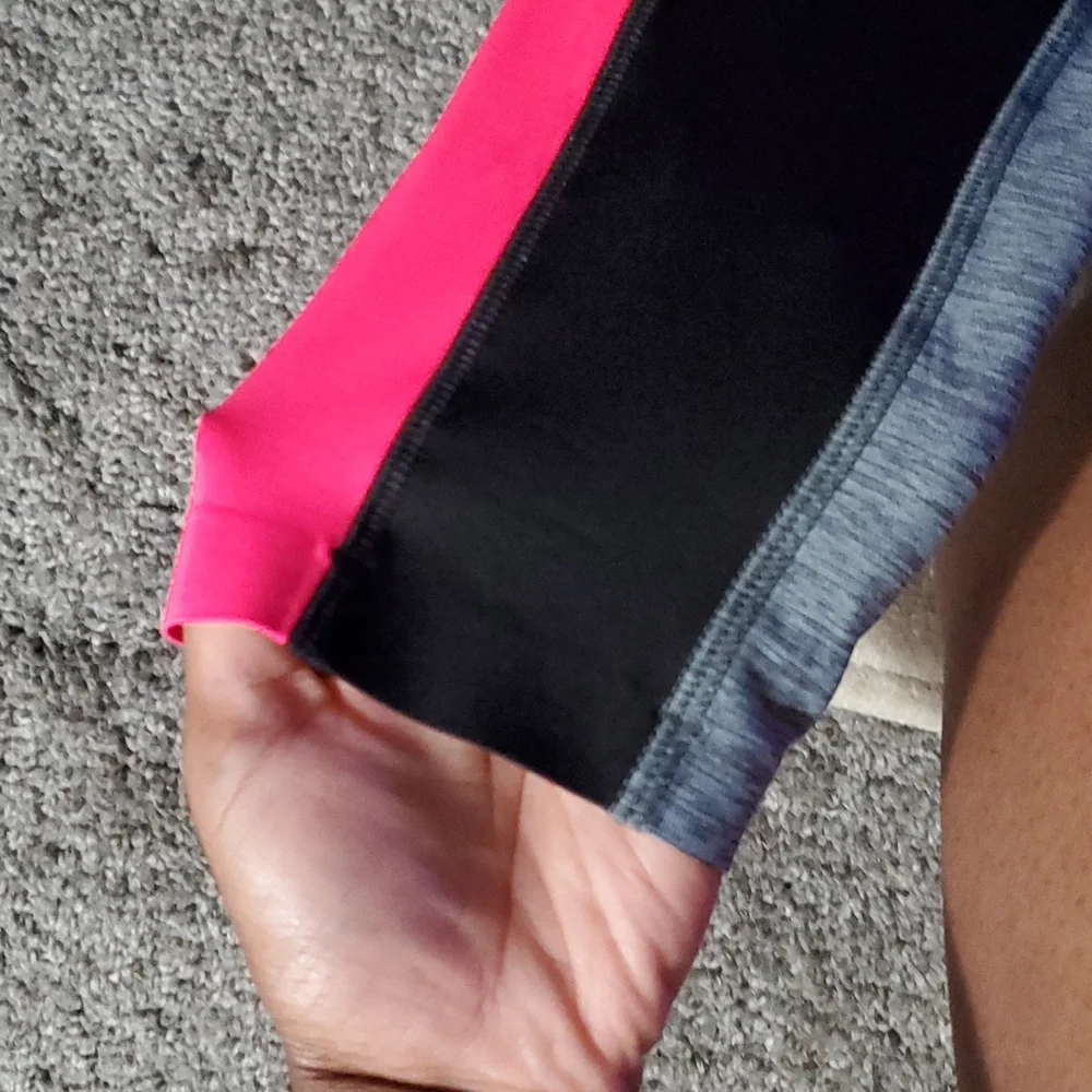 Victoria Secret Pink *LIMITED EDITION * Leggings - Picture 5 of 6